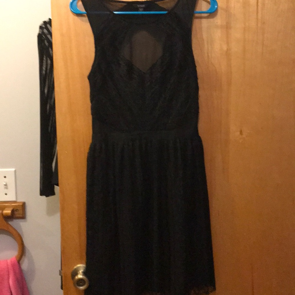 Size 6 Guess dress